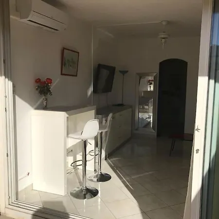 아파트 Naturiste Heliopolis *